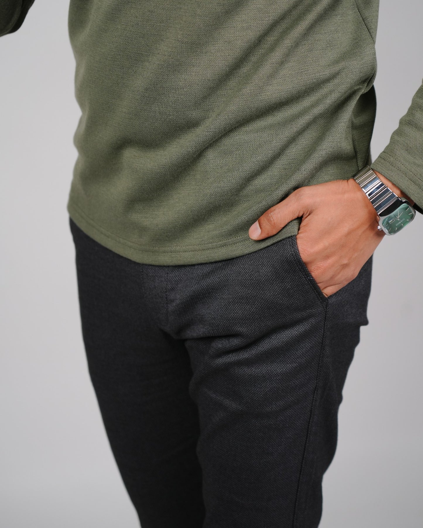 Intersivin long-sleeve pullover